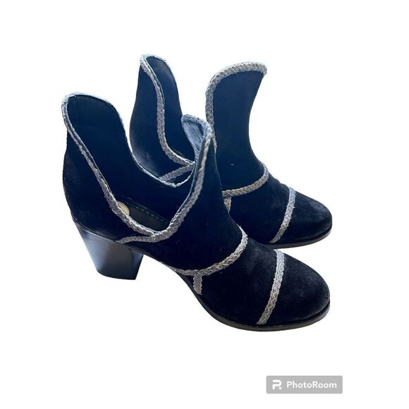 Journee Collection Womens Courtny Leather Contrast Trim Shooties Shoes Size 7 - Picture 2 of 8